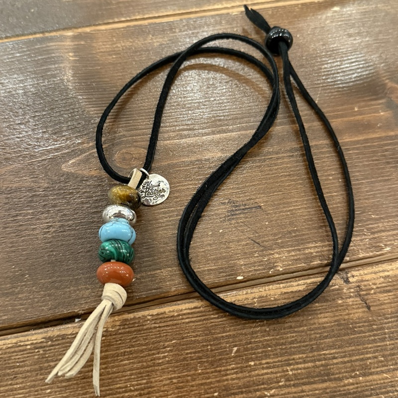 TRAIL NECKLACE