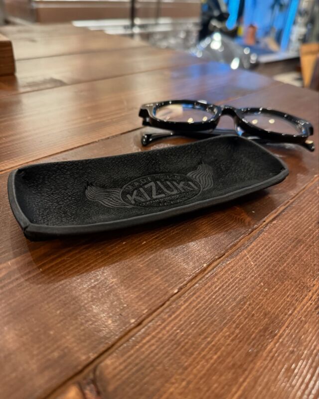 KIZUKI LEATHER SHOP｜ハンドメイド革製品と服飾品の制作販売