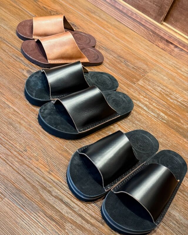 CALMER 24レザーサンダル　M＋ 26センチ美品 CALMER 24レザーサンダル M＋ 26センチ美品 - メルカリ