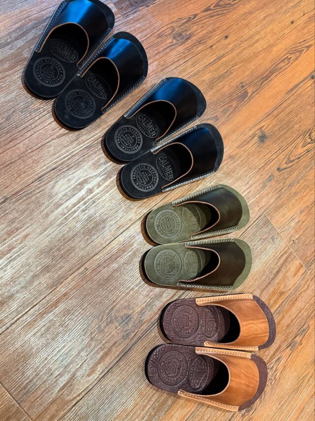 CALMER 24レザーサンダル　M＋ 26センチ美品 CALMER 24レザーサンダル M＋ 26センチ美品 - メルカリ